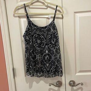 New York and Company flowing top